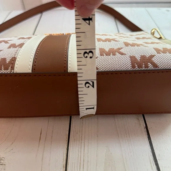 Michael Kors | Vincent Logo Shoulder Bag with Pochette, Medium - Picture 12 of 14